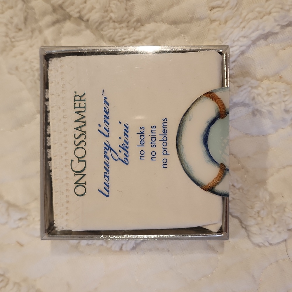 ON GOSSAMER luxury liner bikini white size small